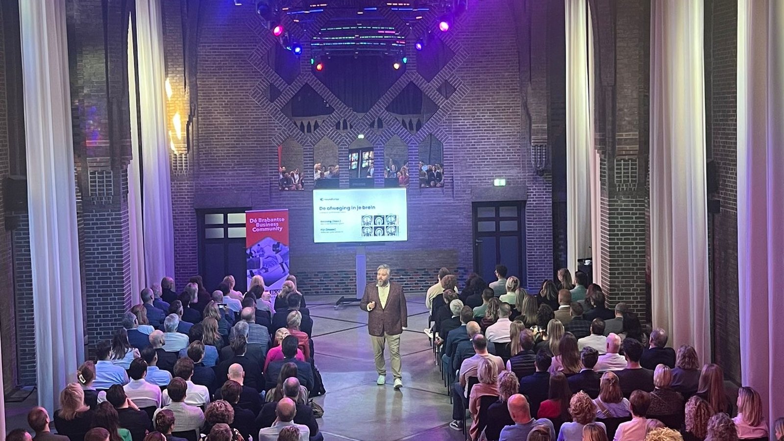 Live EEG-demonstratie van stressmeting in het brein tijdens Pressure Talks in Eindhoven